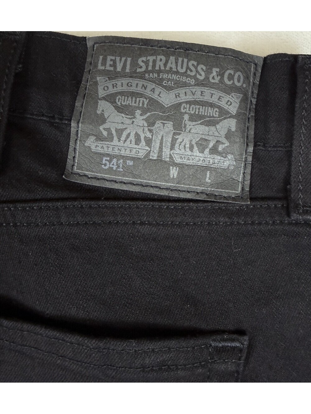 Levis 541 Jeans 44x34 Mens Athletic Taper Black Levi’s